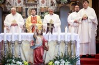 Rijeka: Riječki nadbiskup Mate Uzinić predvodio je uskršnje liturgijsko slavlje u katedrali sv. Vida