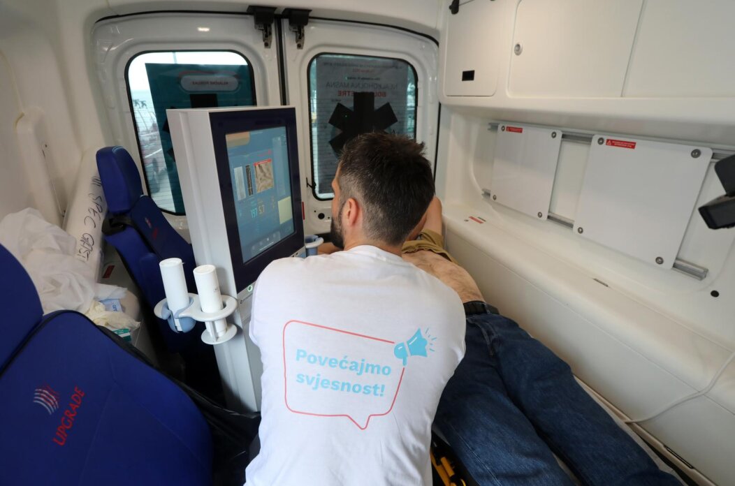 Rijeka: Povodom Svjetskog dana svjesnosti o nealkoholnoj masnoj bolesti jetre besplatno testiranje građana na Trgu 111. brigade HV
