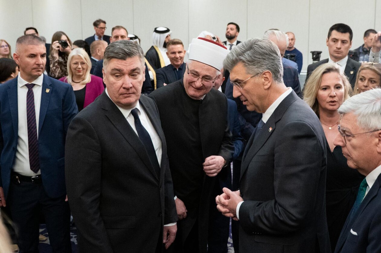 Zagreb: Zoran Milanović i Andrej Plenković na obilježavanju 110. obljetnice priznanja ravnopravnosti islama Zagreb: Zoran Milanović i Andrej Plenković na obilježavanju 110. obljetnice priznanja ravnopravnosti islama