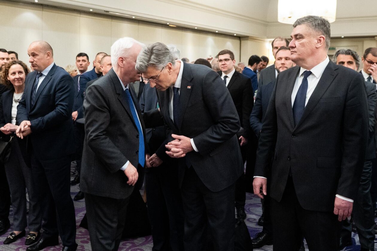 Zagreb: Zoran Milanović i Andrej Plenković na obilježavanju 110. obljetnice priznanja ravnopravnosti islama Zagreb: Zoran Milanović i Andrej Plenković na obilježavanju 110. obljetnice priznanja ravnopravnosti islama