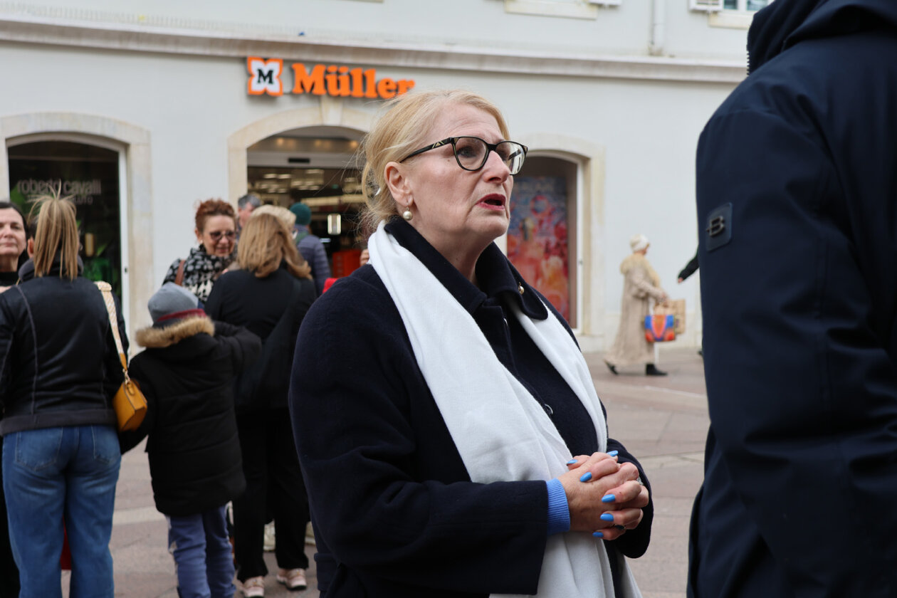 Pustanje-plavih-balona-povodom-Svjetskog-dana-svjesnosti-o-autizmu-14 Pustanje-plavih-balona-povodom-Svjetskog-dana-svjesnosti-o-autizmu-14