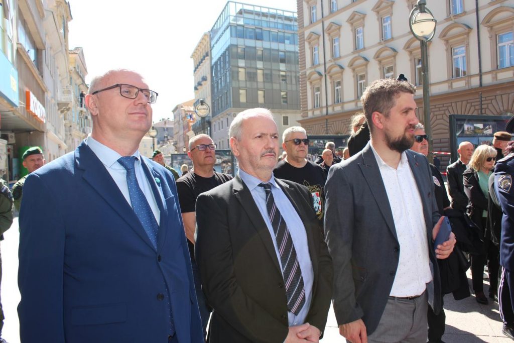 ajkule 35 godine (12)