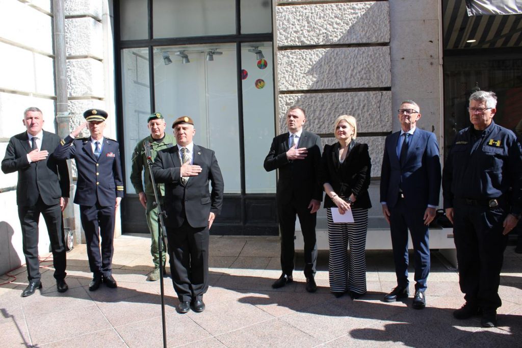 ajkule 35 godine (18)