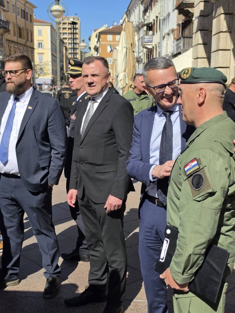 ajkule 35 godine (7)