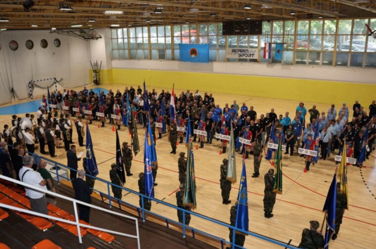 28-sportski-susreti-dragovoljaca-i-veterana-1200×800