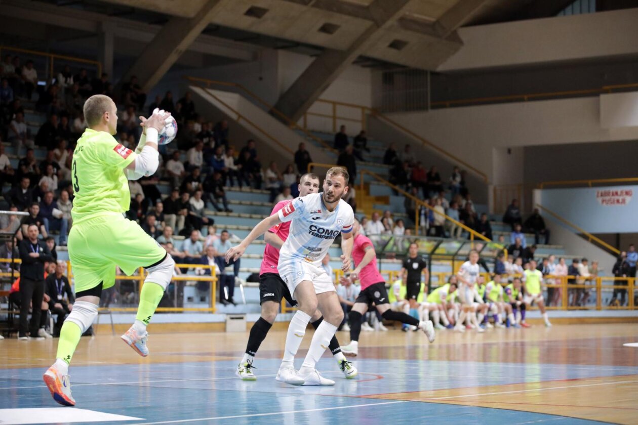 HMNK Rijeka se  plasirala u polufinale SuperSport HMNL-a nakon pobjede nad Crnicom