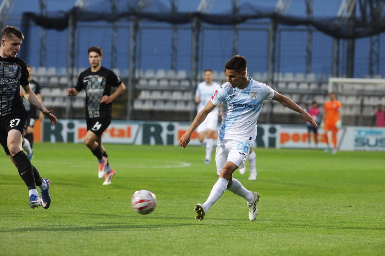 Rijeka i Vukovar sastali se u 34. kolu SuperSport HNL-a Rijeka i Vukovar sastali se u 34. kolu SuperSport HNL-a