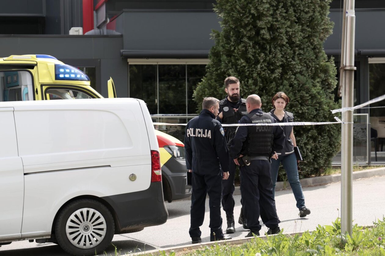 Krapina: U pucnjavi u kafiću ubijen policajac Krapina: U pucnjavi u kafiću ubijen policajac