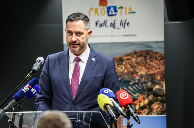 Zagreb: Sve?ana dodjela ugovora za projekte koji se financiraju iz Fonda za turisti?ki nedovoljno razvijena podru?ja i kontinent