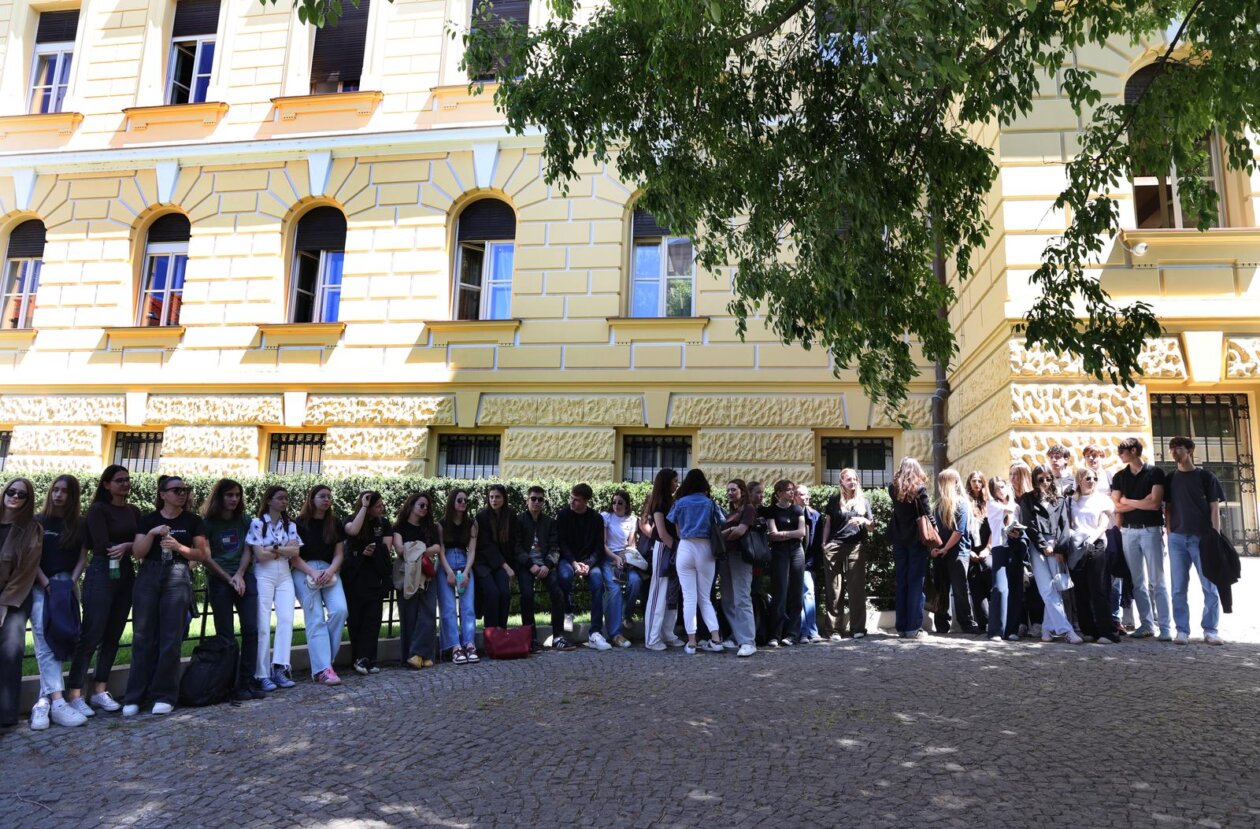 ibenik: Tihi prosvjed “19 minuta utnje za Luku” ibenik: Tihi prosvjed “19 minuta utnje za Luku”