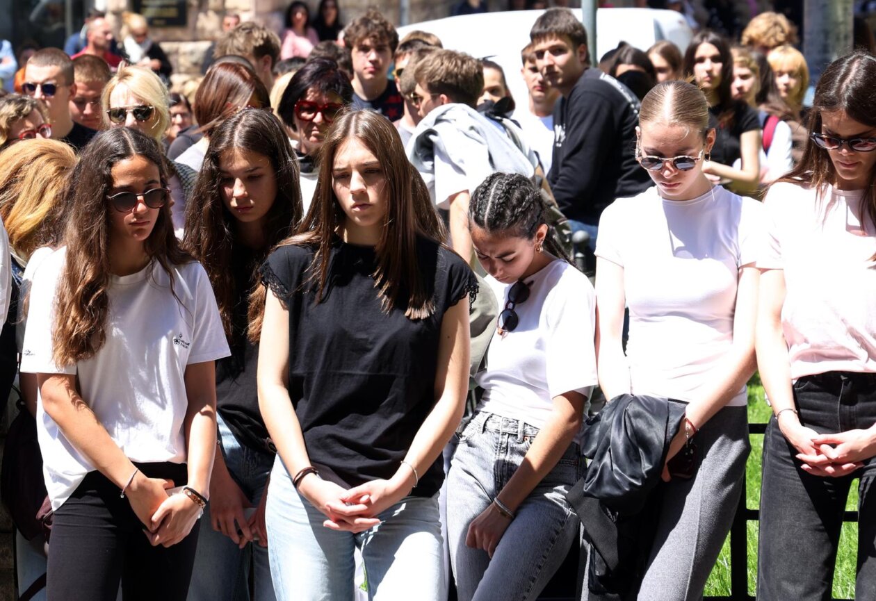 ibenik: Tihi prosvjed “19 minuta utnje za Luku” ibenik: Tihi prosvjed “19 minuta utnje za Luku”