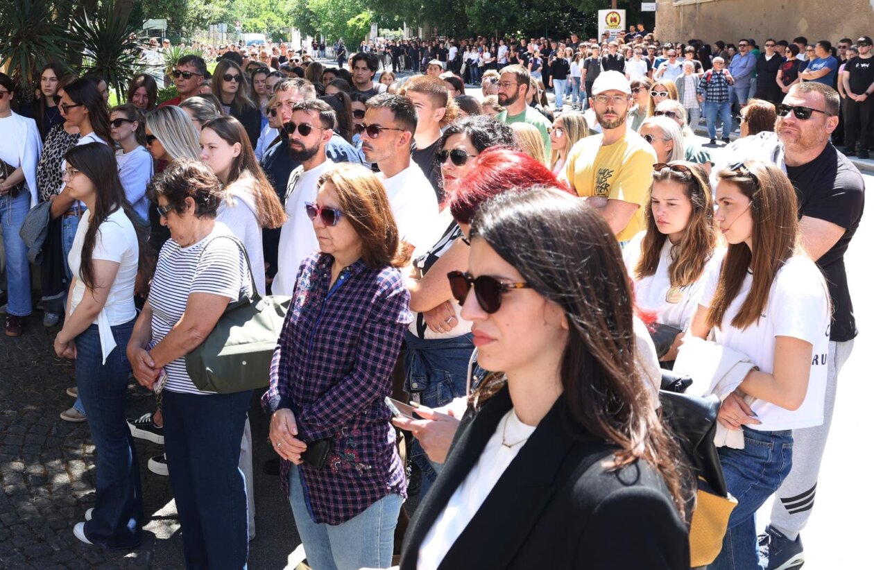 ibenik: Tihi prosvjed “19 minuta utnje za Luku” ibenik: Tihi prosvjed “19 minuta utnje za Luku”
