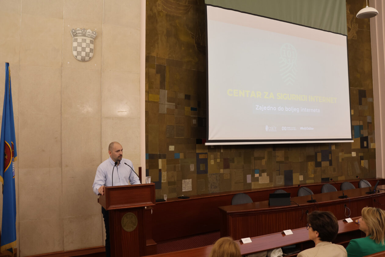 Prezentacija-Centra-za-sigurniji-Internet-u-Gradskoj-vijecnici-11