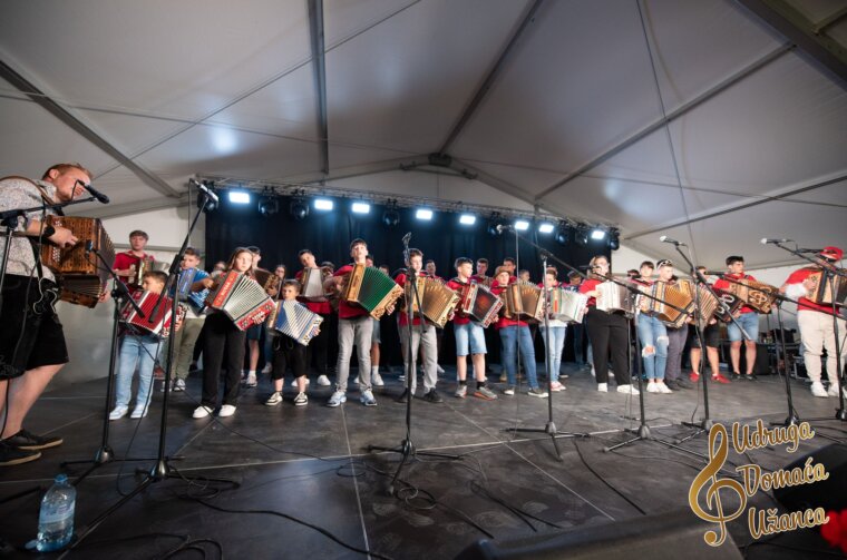 Skup armunikaši u Permanima 1 Skup armunikaši u Permanima 1