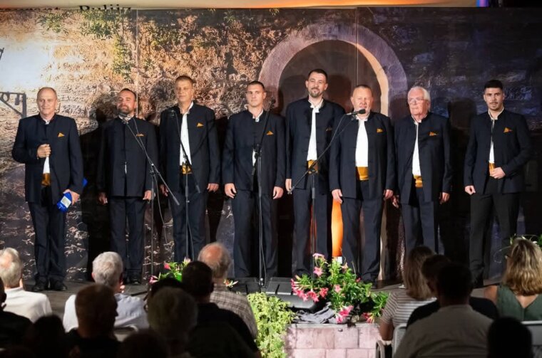 KLAPA SKALIN