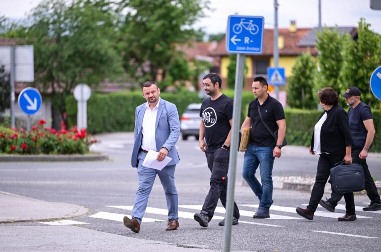 Oroslavje: Viktor Šimunić dolazi u ured gradonačelnika u pratnji istražitelja