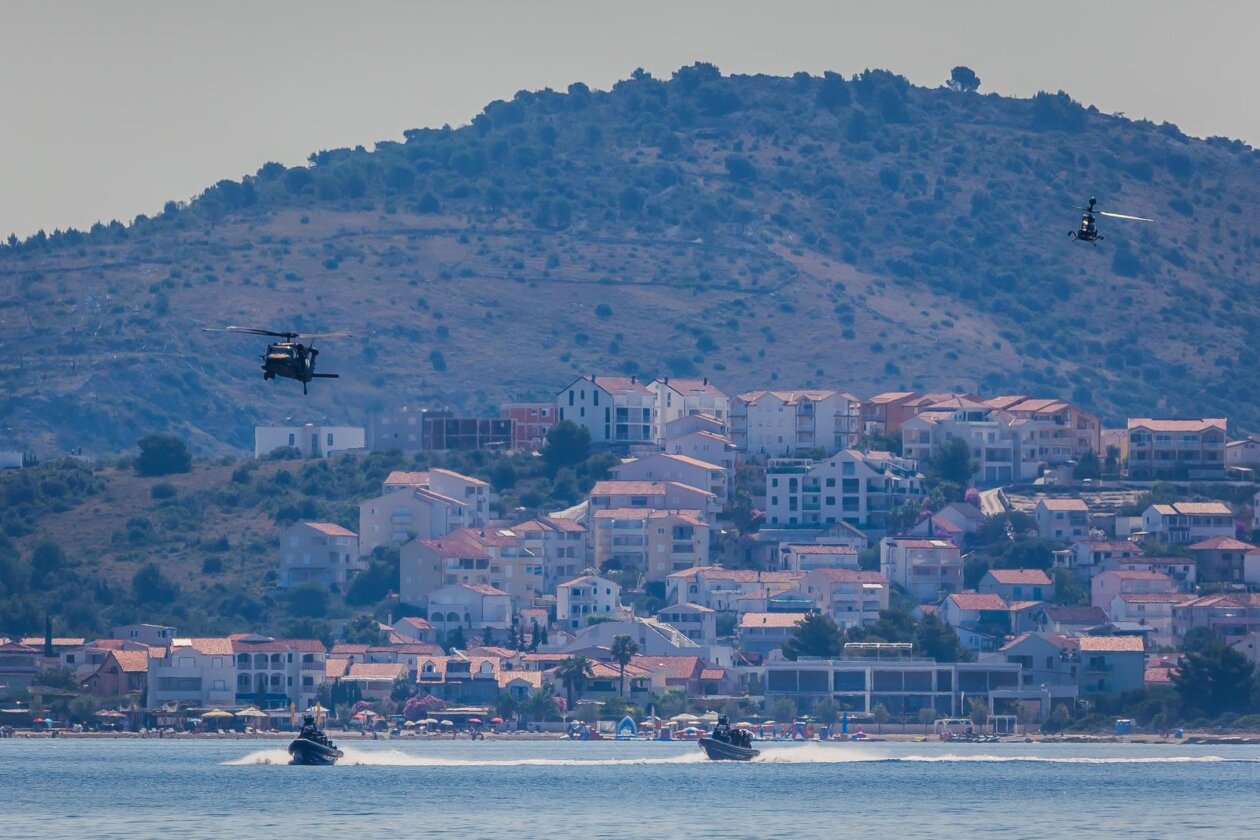Primošten: Borbena moć 26 na pomorskom vojnom poligonu „Žirje“