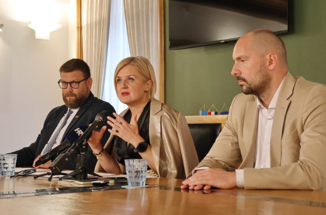 Press-kolegij-prva-godina-mandata1-1-1536×843 Press-kolegij-prva-godina-mandata1-1-1536×843
