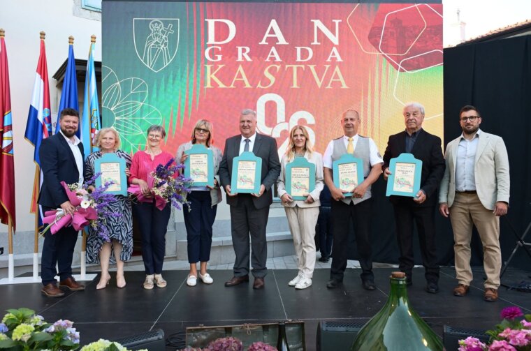 dan grada kastva (33) dan grada kastva (33)