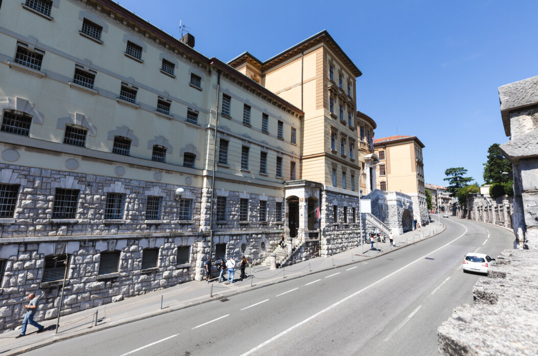 ilustrativna promet ulica žrtava fašizma zatvor via roma-8623