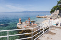 Ilustrativna Pećine plaža kupači gradska plaža Grčevo-1369