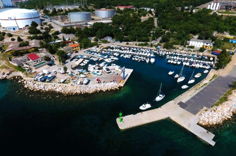 KOSTRENA LUČICA PODURINJ