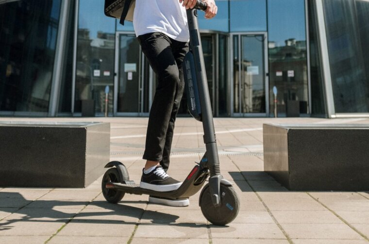 e-romobil-Pexels-1157×800
