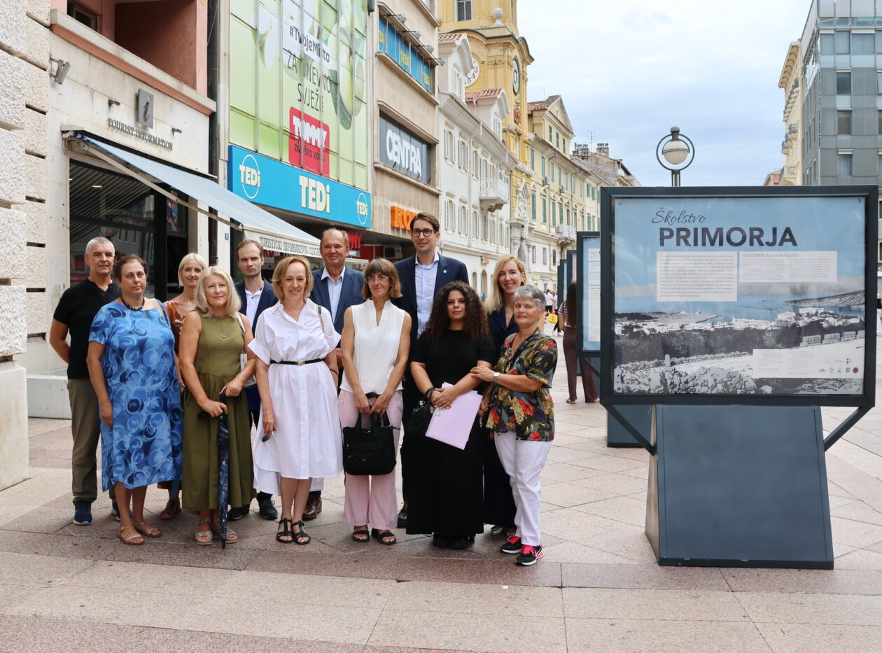 Izlozba-Skolstvo-Primorja-15 Izlozba-Skolstvo-Primorja-15
