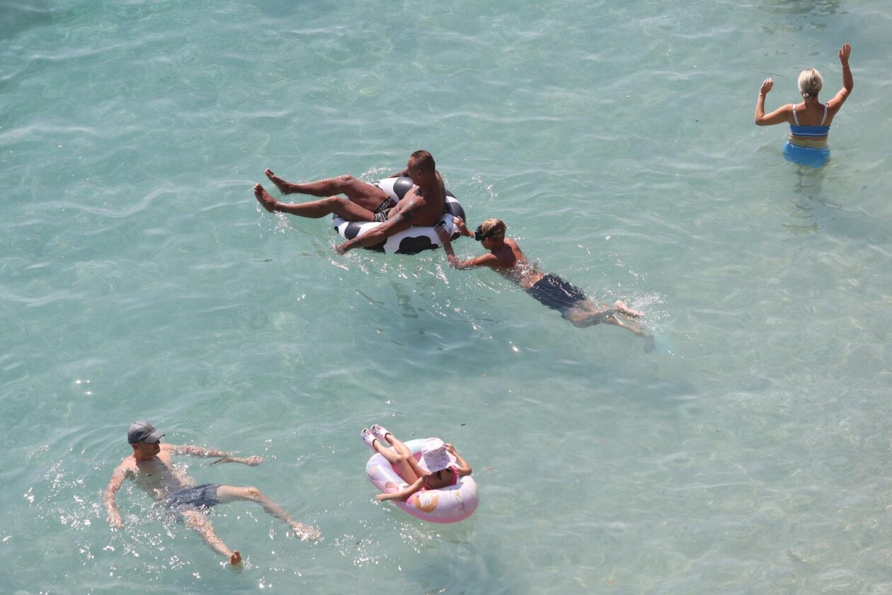 Rijeka: Spas od toplinskog vala na plaži Rijeka: Spas od toplinskog vala na plaži