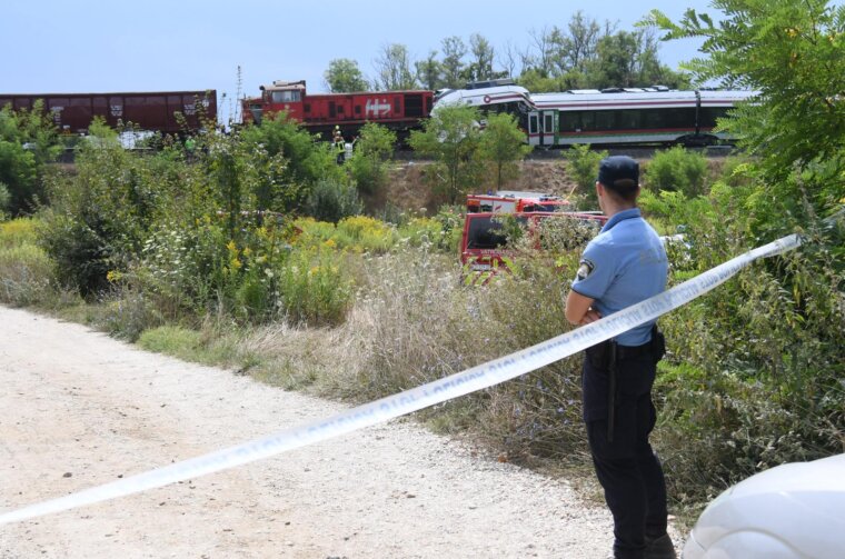 Putnički i teretni vlak sudarili su se između Gradeca i Svetog Ivana žabno Putnički i teretni vlak sudarili su se između Gradeca i Svetog Ivana žabno