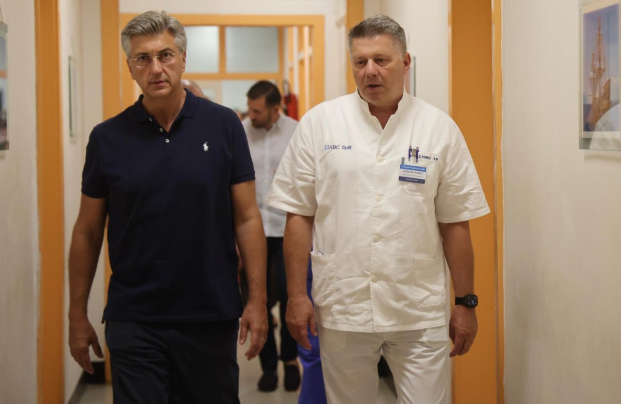 Split: Premijer Plenković u obilasku ozlijeđenih u požaru Split: Premijer Plenković u obilasku ozlijeđenih u požaru