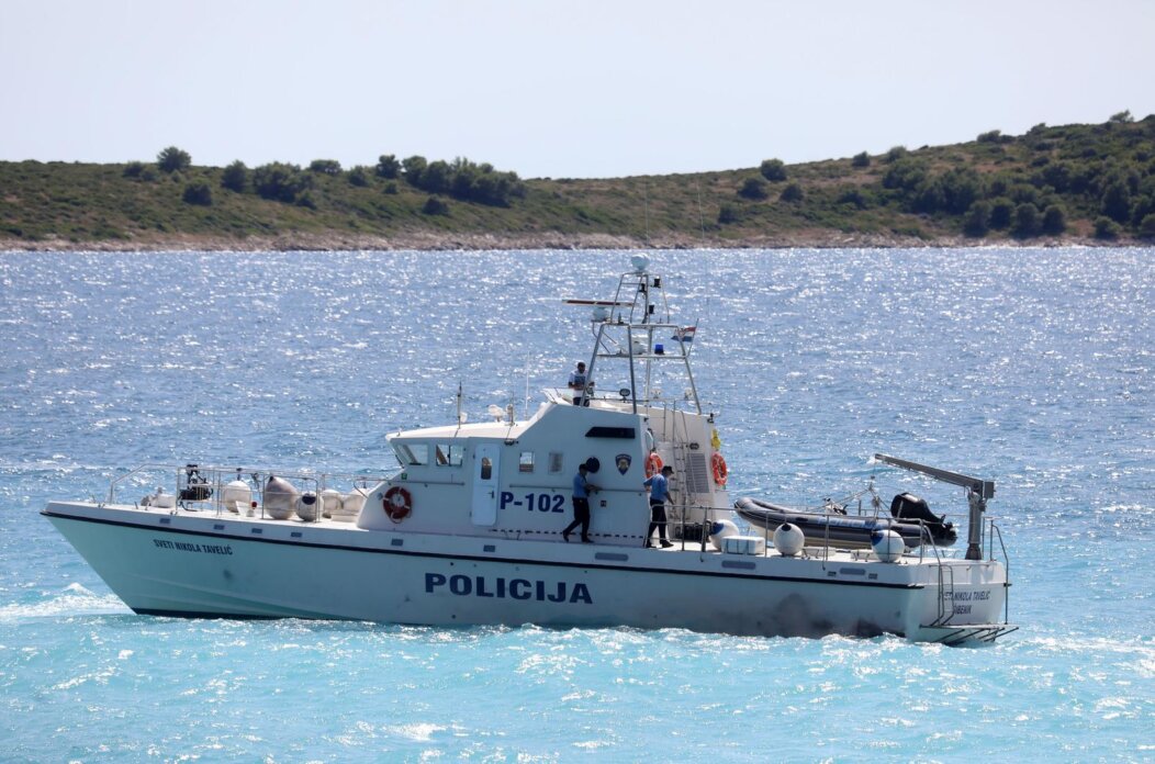Primošten: Potraga za mladićem koji nije izronio pri skoku u more