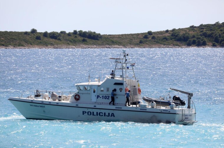 Primošten: Potraga za mladićem koji nije izronio pri skoku u more