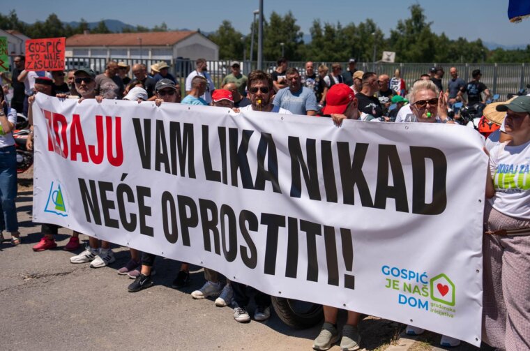 Gospić: Prosvjedni hod “Hodaj za Liku” zbog ilegalnog odlagališta otpada