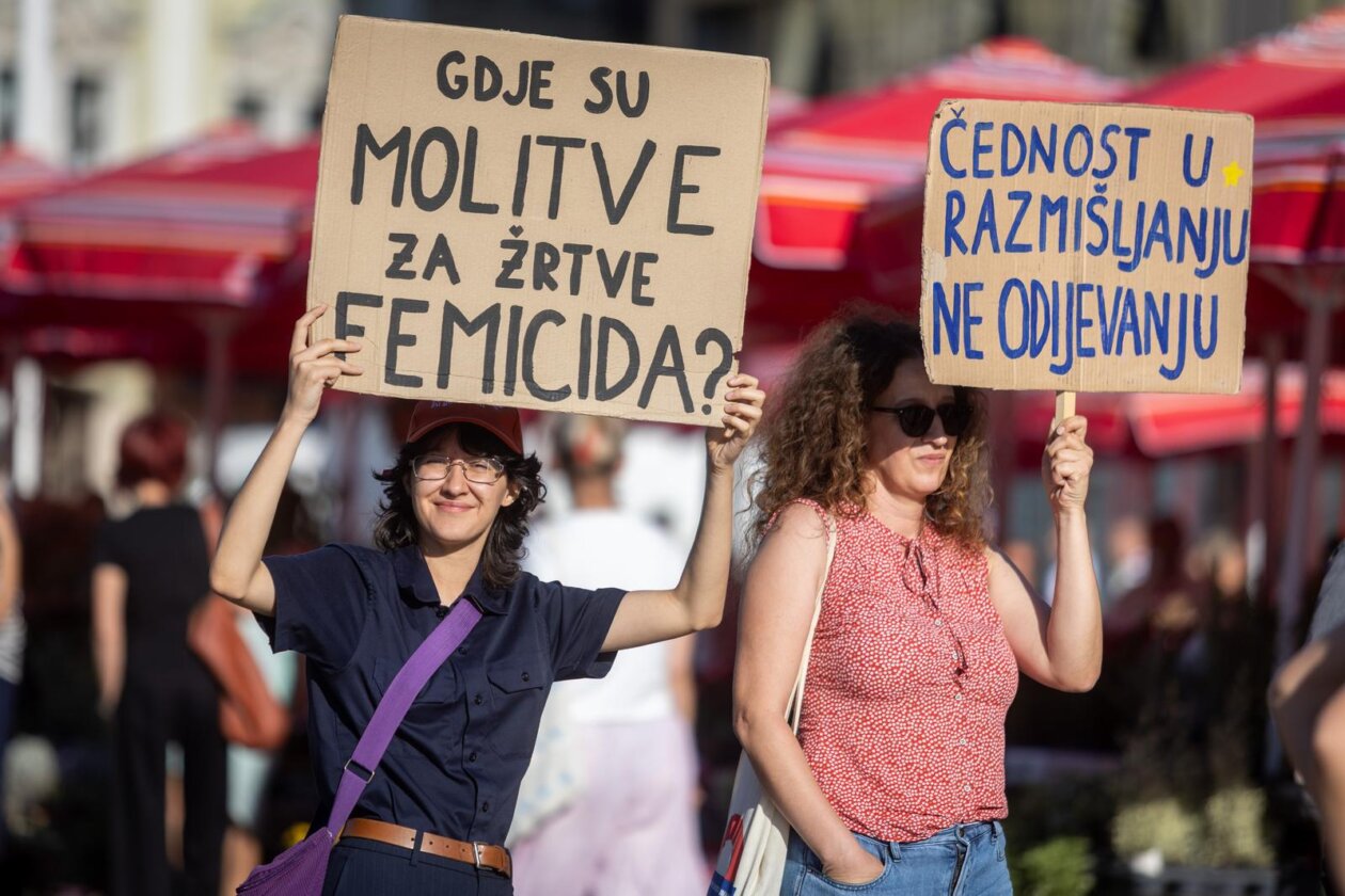 Zagreb: Prosvjed protiv molitelja, femicida i zabrane abortusa Zagreb: Prosvjed protiv molitelja, femicida i zabrane abortusa