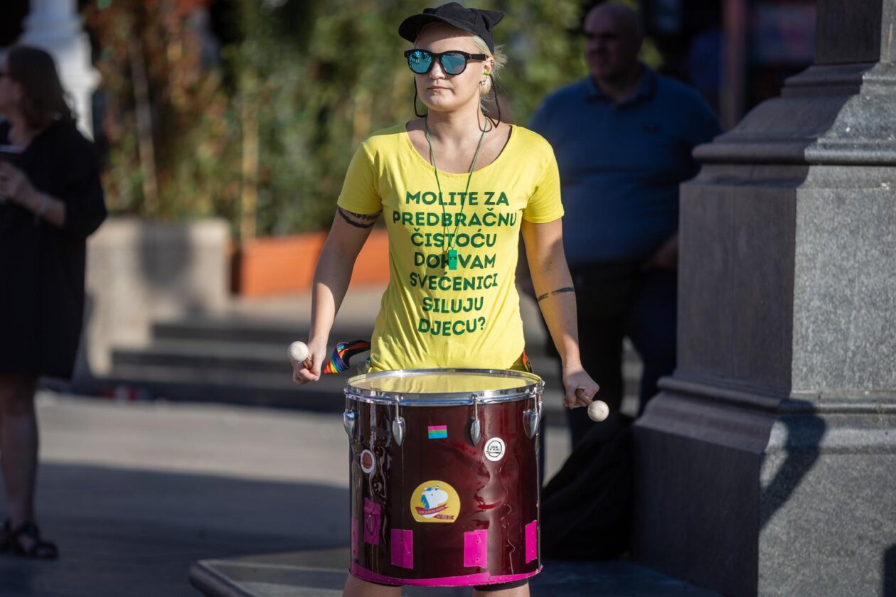 Zagreb: Prosvjed protiv molitelja, femicida i zabrane abortusa Zagreb: Prosvjed protiv molitelja, femicida i zabrane abortusa