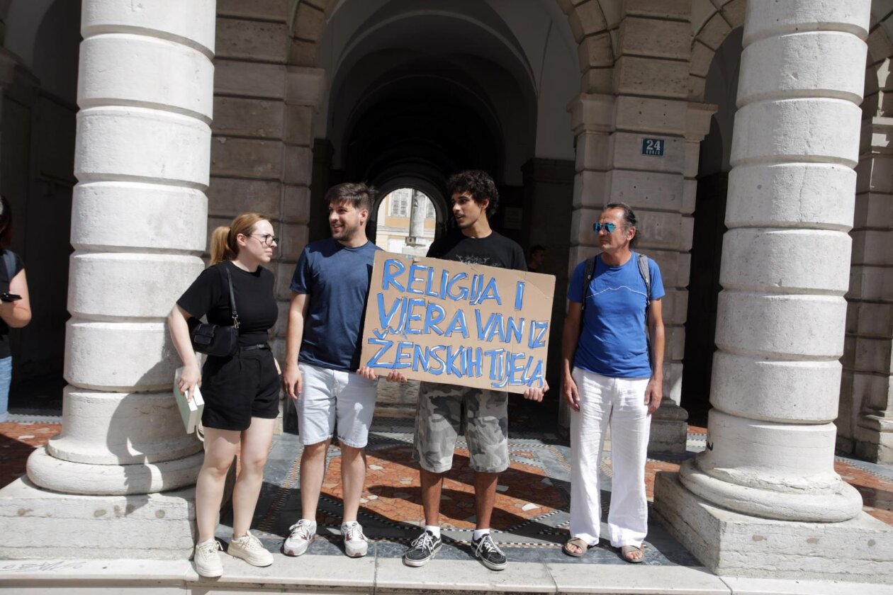 Hod za život, obitelj i Hrvatsku u Rijeci Hod za život, obitelj i Hrvatsku u Rijeci