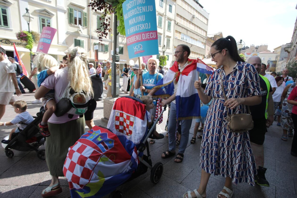 Hod za život, obitelj i Hrvatsku u Rijeci Hod za život, obitelj i Hrvatsku u Rijeci