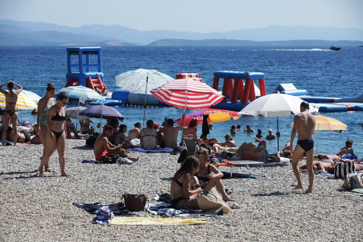Rijeka: Kupači na gradskoj plaži Kantrida