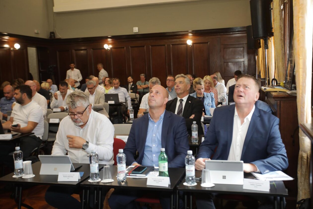 Rijeka: Sjednica Županijske skupštine Primorsko-goranske županije Rijeka: Sjednica Županijske skupštine Primorsko-goranske županije