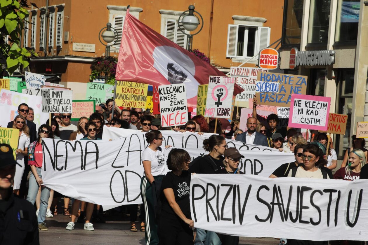 Rijeka: Povorka Hod za slobodu pod nazivom “Naš izbor, naš zakon”