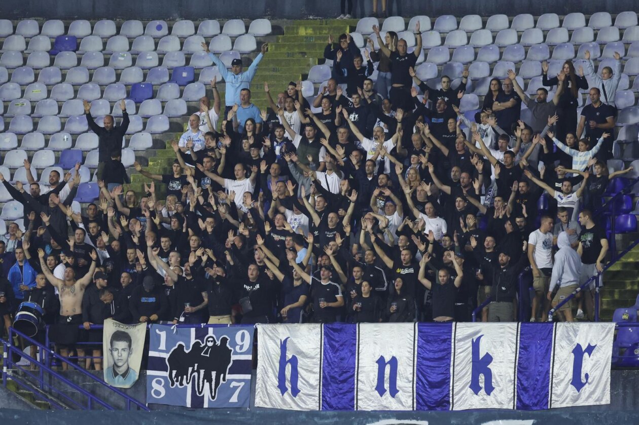 Lokomotiva i Rijeka sastali se u 07. kolu SuperSport HNL-a Lokomotiva i Rijeka sastali se u 07. kolu SuperSport HNL-a