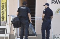 U Šibeniku nožem ubijen mladić, djevojka se bori za život U Šibeniku nožem ubijen mladić, djevojka se bori za život