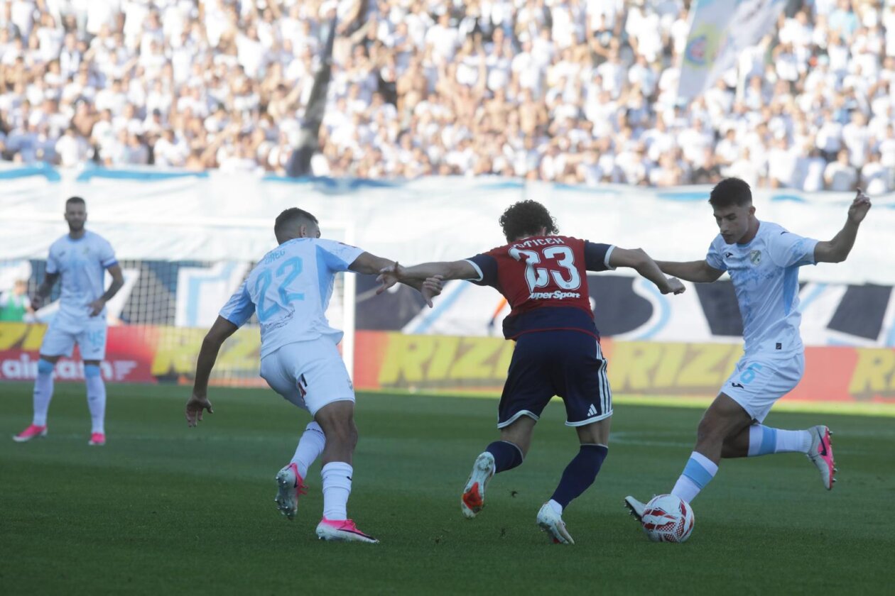 Rijeka: Rijeka i Hajduk sastali se u 8. kolu SuperSport HNL-a Rijeka: Rijeka i Hajduk sastali se u 8. kolu SuperSport HNL-a