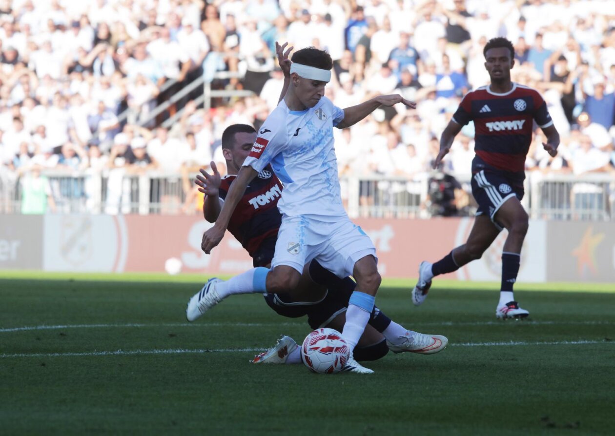 Rijeka: Rijeka i Hajduk sastali se u 8. kolu SuperSport HNL-a Rijeka: Rijeka i Hajduk sastali se u 8. kolu SuperSport HNL-a
