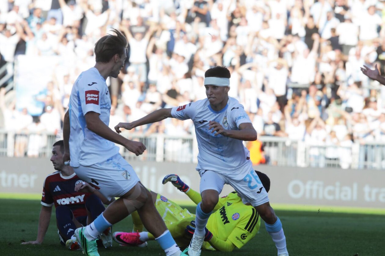 Rijeka: Rijeka i Hajduk sastali se u 8. kolu SuperSport HNL-a Rijeka: Rijeka i Hajduk sastali se u 8. kolu SuperSport HNL-a