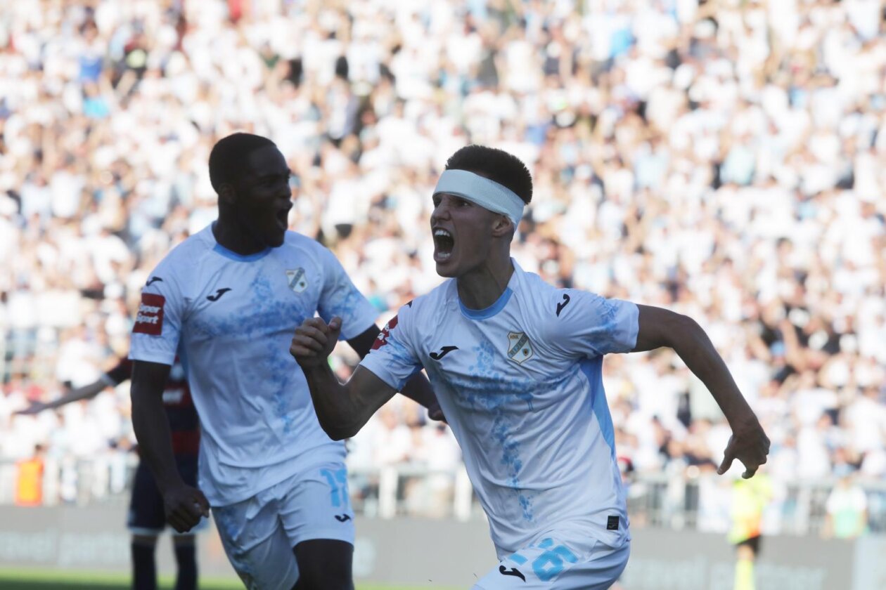 Rijeka: Rijeka i Hajduk sastali se u 8. kolu SuperSport HNL-a Rijeka: Rijeka i Hajduk sastali se u 8. kolu SuperSport HNL-a