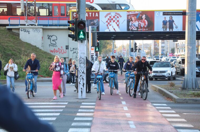 Štrajk radnika ZET-a i Holdinga.