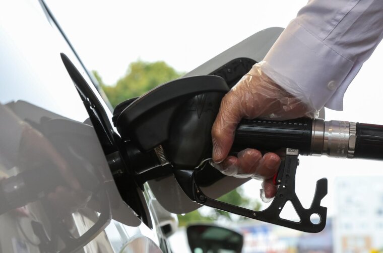 Prikaz cijena goriva na benzinskoj postaji Petrol u Ljubljani Prikaz cijena goriva na benzinskoj postaji Petrol u Ljubljani
