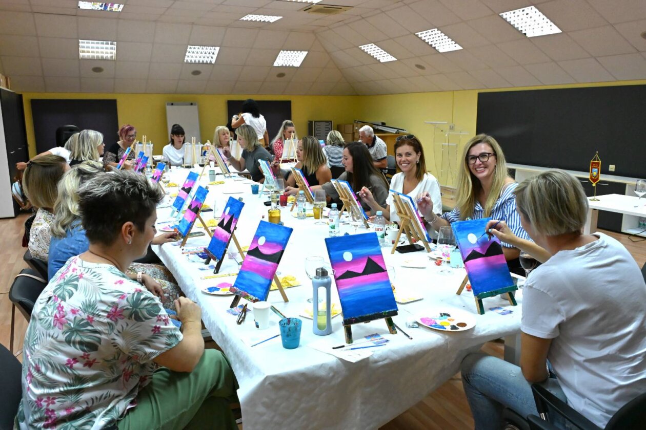 Radionica – Vino i pineli (8) Radionica – Vino i pineli (8)